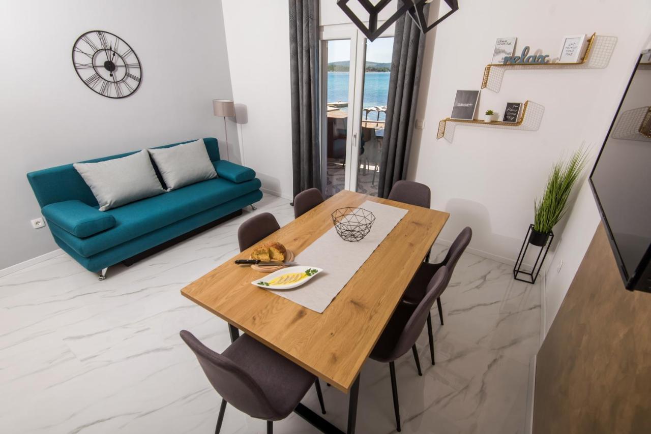 Euroholiday Apartments トゥラニ エクステリア 写真