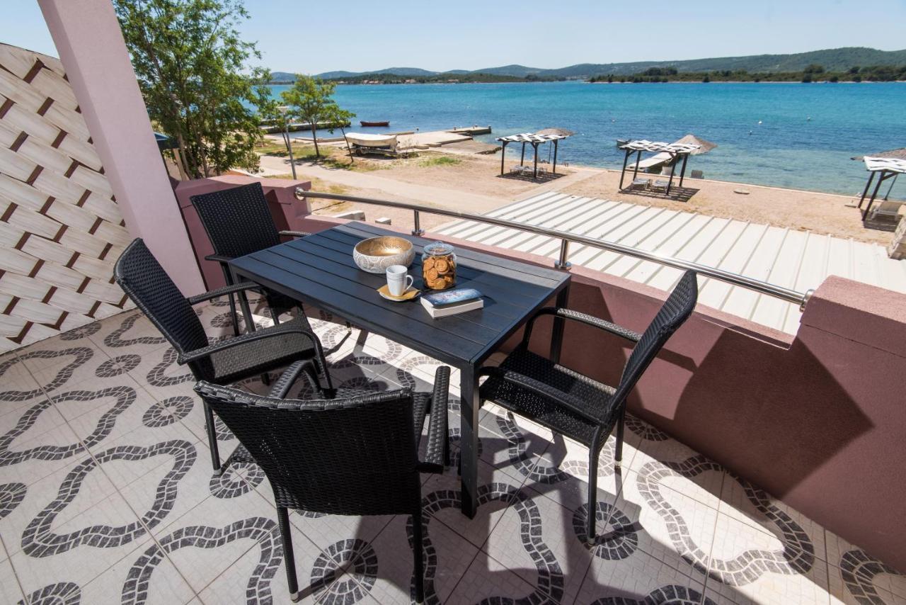 Euroholiday Apartments トゥラニ エクステリア 写真
