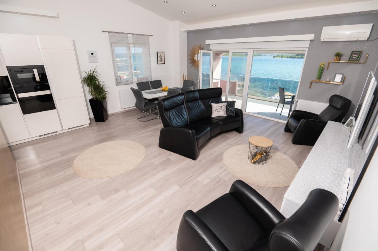 Euroholiday Apartments トゥラニ エクステリア 写真
