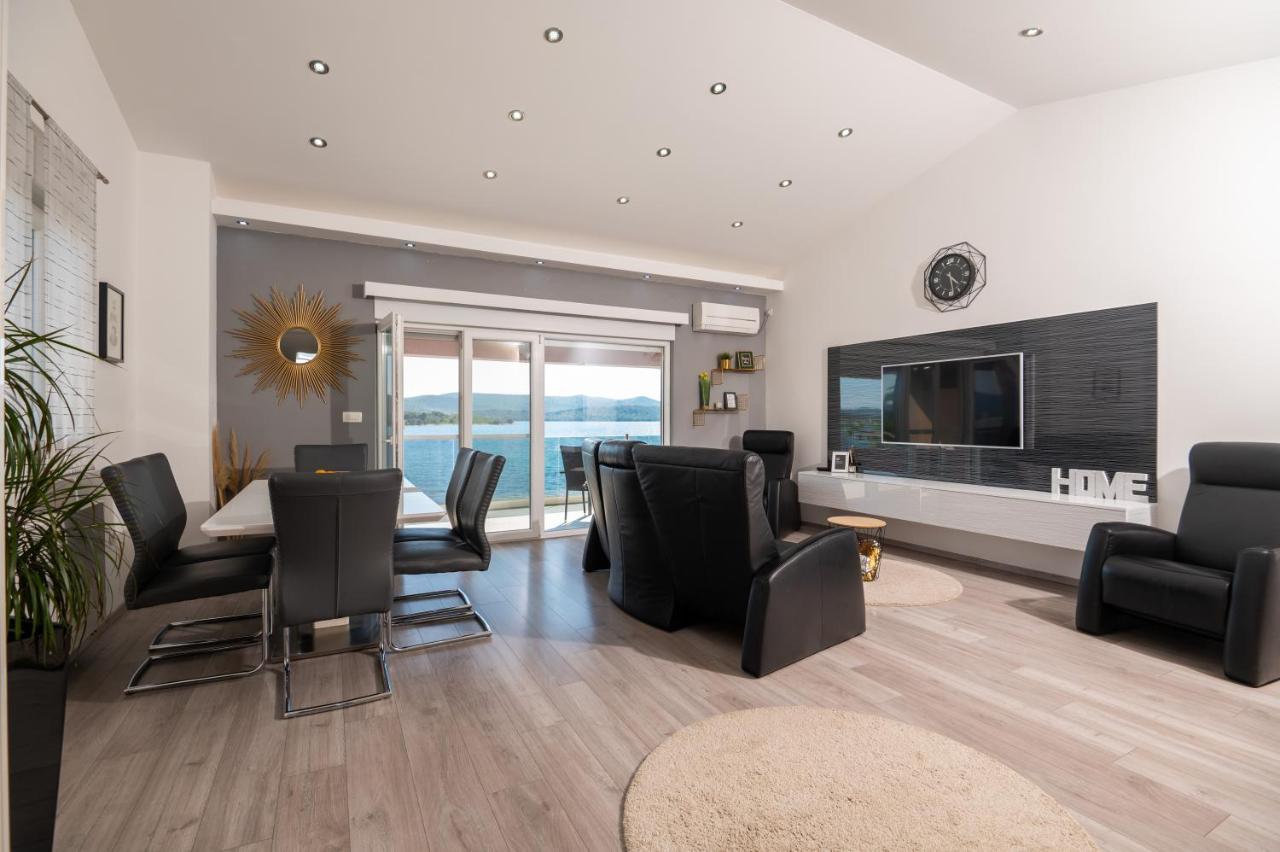 Euroholiday Apartments トゥラニ エクステリア 写真