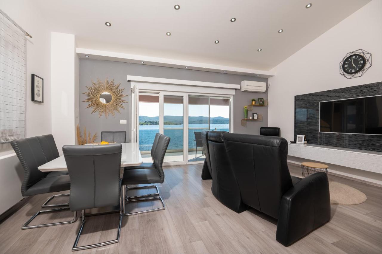 Euroholiday Apartments トゥラニ エクステリア 写真
