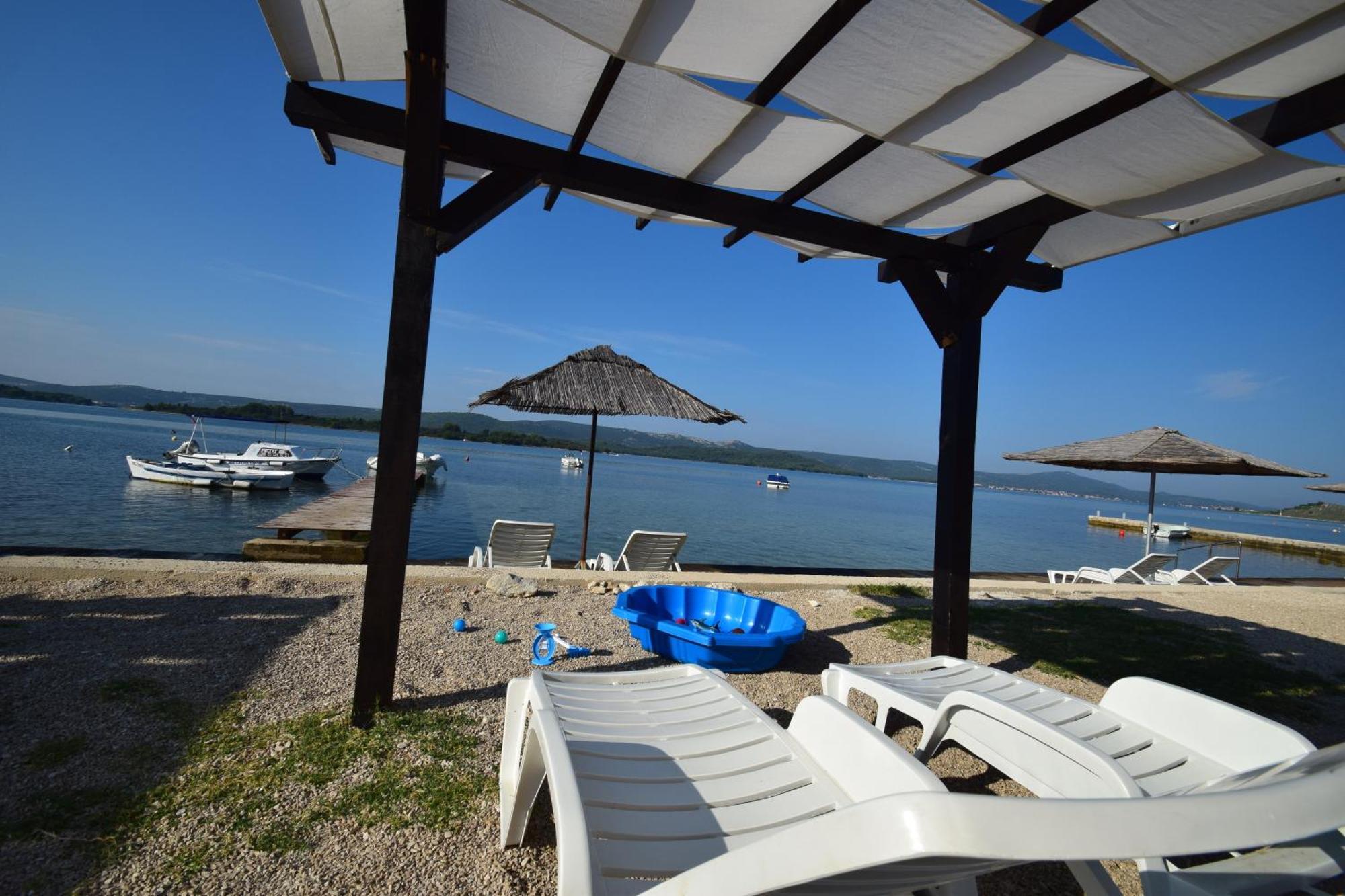Euroholiday Apartments トゥラニ エクステリア 写真