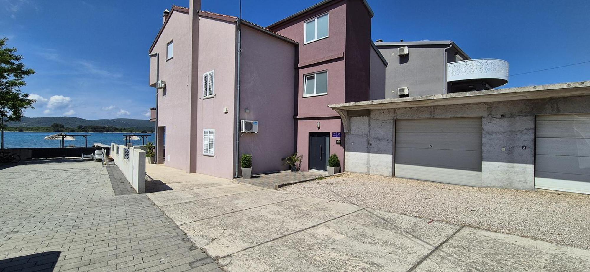 Euroholiday Apartments トゥラニ エクステリア 写真