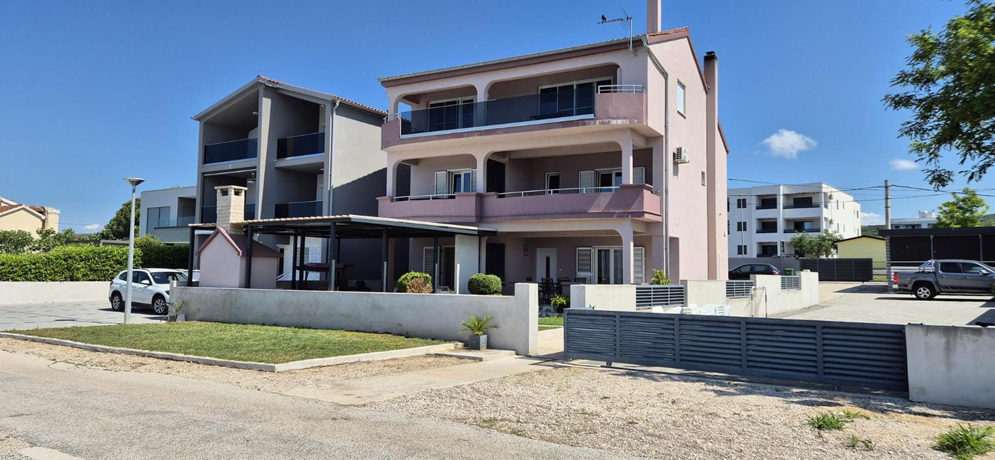 Euroholiday Apartments トゥラニ エクステリア 写真