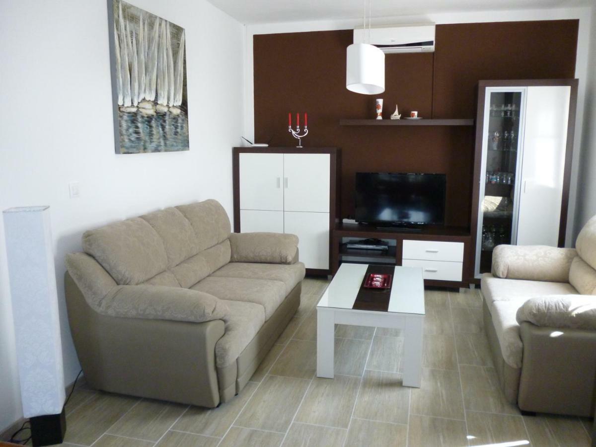 Euroholiday Apartments トゥラニ エクステリア 写真